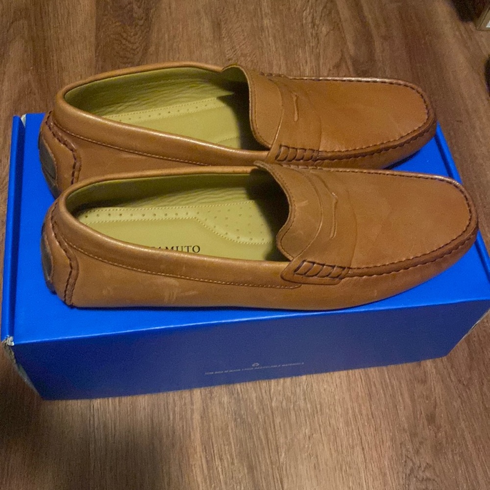 Vince Camino slip on shoes never worn